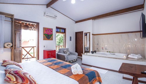 Quarto Master Luxo com Hidromassagem