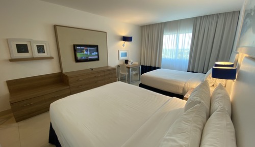Habitación estándar, 2 camas de matrimonio, balcón
