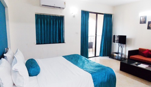 Deluxe Room with Balcony