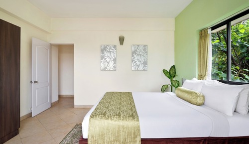 Suite Room 2BHK with Living Room