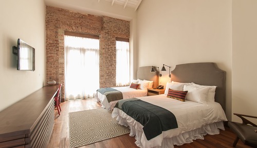 Estudio, 2 camas dobles, no fumadores, habitaciones comunicadas