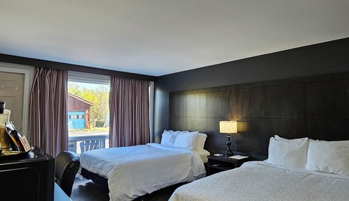 Habitación, 2 camas de matrimonio, no fumadores (Pet-Friendly)