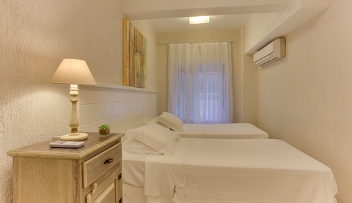 CASA DE 2 QUARTOS 666 - 4 pessoas 