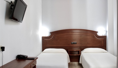 Habitación doble (2 pax)