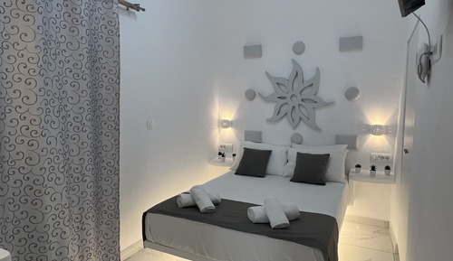 Habitación doble superior, balcón, planta baja