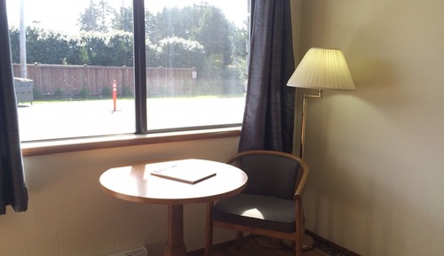 Habitación estándar, 2 camas de matrimonio, no fumadores (Not Pet Friendly)