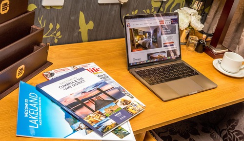 Deluxe Double / Twin Room (Washington Central Hotel)