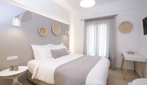 Estudio superior, 1 cama doble, vistas a la piscina