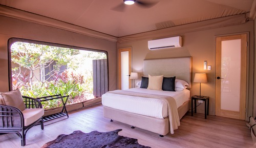 Tienda Deluxe (Children under 2 not permitted)