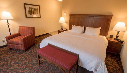 Cama matrimonial grande