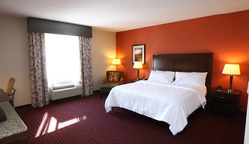 Habitación, 1 cama de matrimonio grande, accesible para personas con discapacidad, bañera