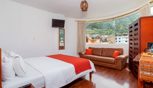 Habitación económica, 1 cama de matrimonio, baño privado, vistas al jardín