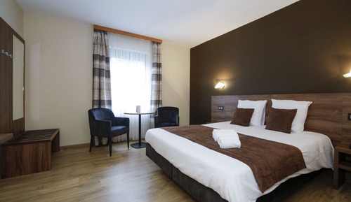 Habitación estándar con 1 cama doble o 2 individuales