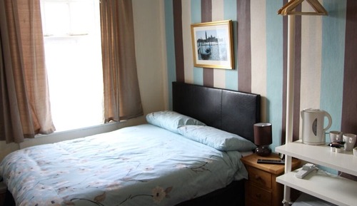 Habitación individual, baño privado