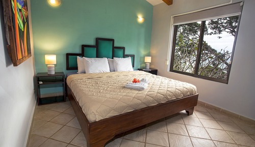 Villa, 2 Bedrooms,  One Queen Size Bed.