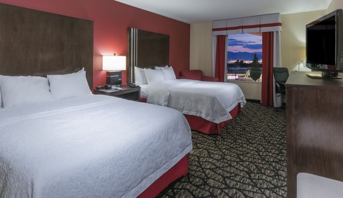 Habitación básica, 2 camas de matrimonio, no fumadores