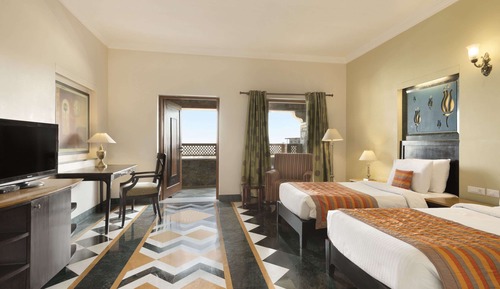 Habitación Deluxe, 1 cama doble, vistas a la ciudad (Pvt. Sitting Area, Garden View)