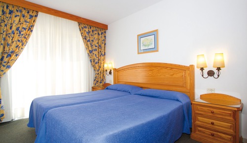 Habitación doble de uso individual, en edificio anexo (Oliva Village Building)