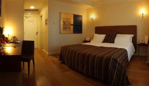 Habitación triple, vistas al jardín