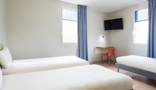 Habitación con 2 camas individuales, 2 camas individuales