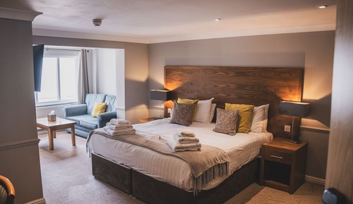 Habitación Deluxe doble, 1 cama de matrimonio grande con sofá cama