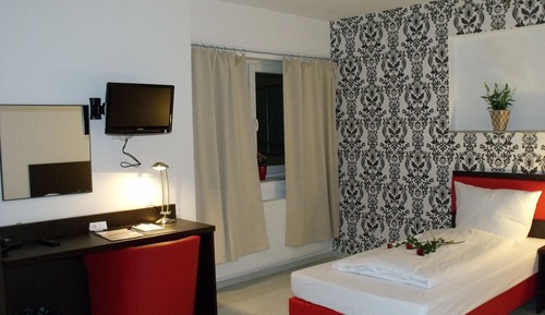 Habitación doble de uso individual, baño privado