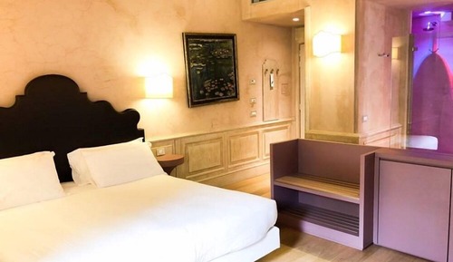 Habitación Premium con 1 cama doble o 2 individuales, bañera, vistas al mar