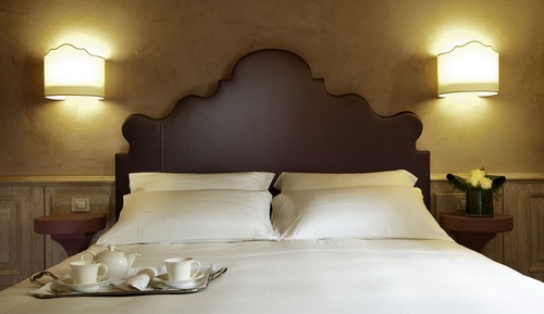 Habitación superior con 1 cama doble o 2 individuales, 1 habitación, no fumadores, vistas al parque