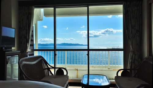 Habitación Deluxe con 2 camas individuales, vistas al mar (Japanese-Western Style)