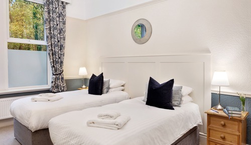 Habitación Deluxe con 1 cama doble o 2 individuales, 1 habitación, baño privado (FS10)