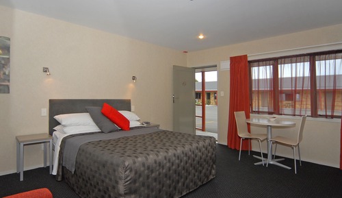 Estudio, bañera de hidromasaje