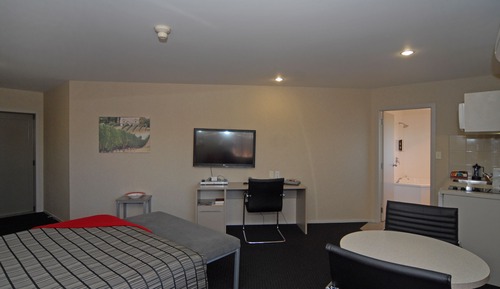 Estudio ejecutivo, bañera de hidromasaje