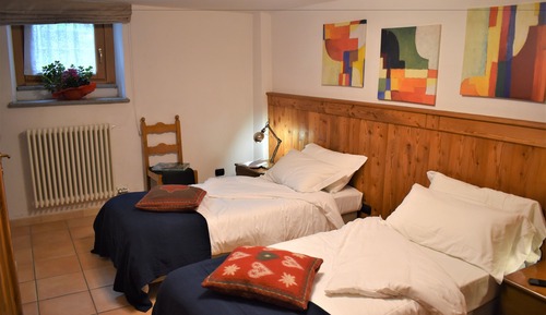 Chalet tradicional, 2 habitaciones, vistas a la montaña