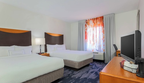 Habitación, 2 camas dobles (Mobility/Hearing Access, Transf Shwr)