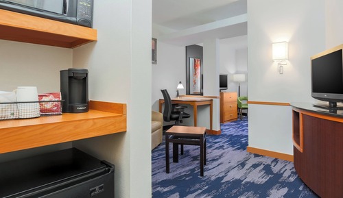 Estudio, 1 cama de matrimonio grande con sofá cama