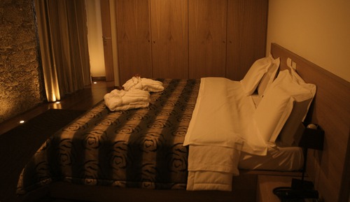 Habitación superior con 1 cama doble o 2 individuales, bañera de hidromasaje