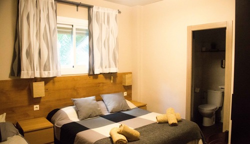 Habitación triple estándar, baño privado