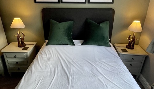 Habitación doble (Room 6)