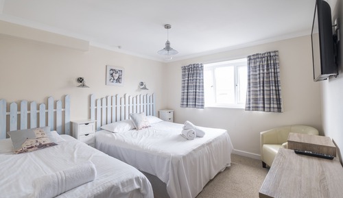 Habitación doble, vistas parciales al mar (Room 6)