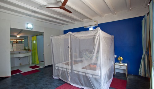 DELUXE AC PARTIAL SEA VIEW BEACH HUT