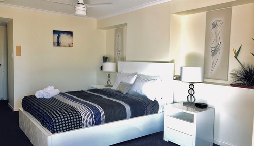 Apartamento, 3 habitaciones, vistas al jardín