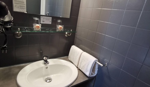 Habitación estándar doble, 1 cama doble, vistas a la ciudad