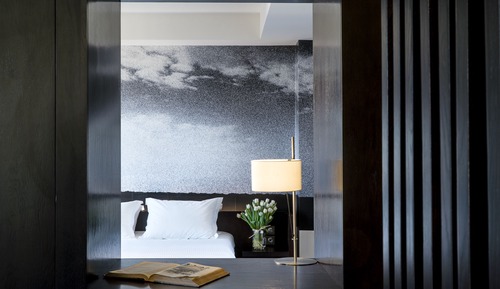 Suite de uso individual con bañera y vistas a la ciudad