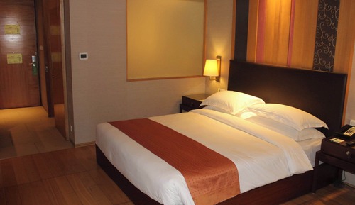 Habitación estándar, 1 cama de matrimonio grande, vistas a la piscina