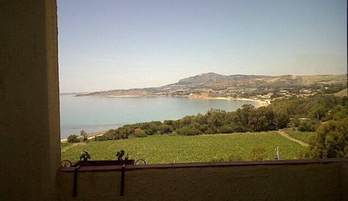 Estudio, vistas al mar