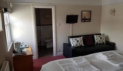 Suite, baño privado (2 Adults and 1 Child)