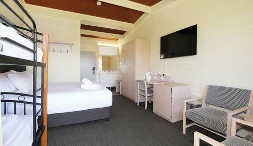 Habitación cuádruple básica