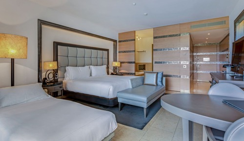 Habitación familiar, 1 cama de matrimonio grande (King Family Deluxe Room)