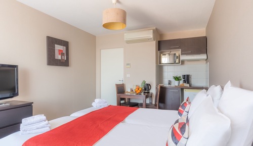 Estudio, 2 camas individuales