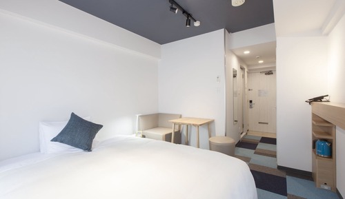 Habitación individual, no fumadores, cocina básica (10 min train ride to/from Shibuya)